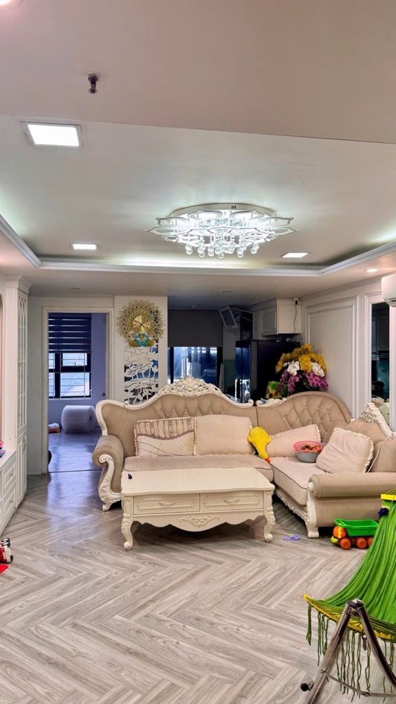 Bán nhà Nguyễn Trãi - diện tích 93m2 1 tầng - Căn hộ đẹp hiếm có - giá 9,7 tỷ