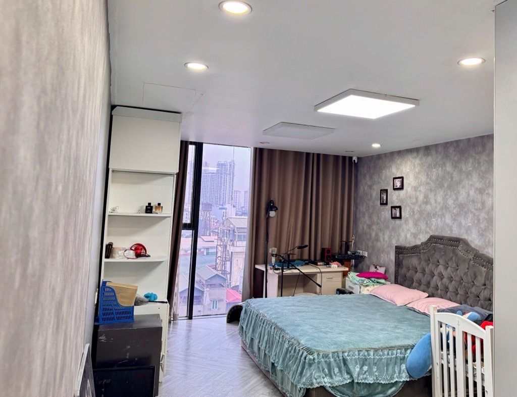 Bán nhà Nguyễn Trãi - diện tích 93m2 1 tầng - Căn hộ đẹp hiếm có - giá 9,7 tỷ