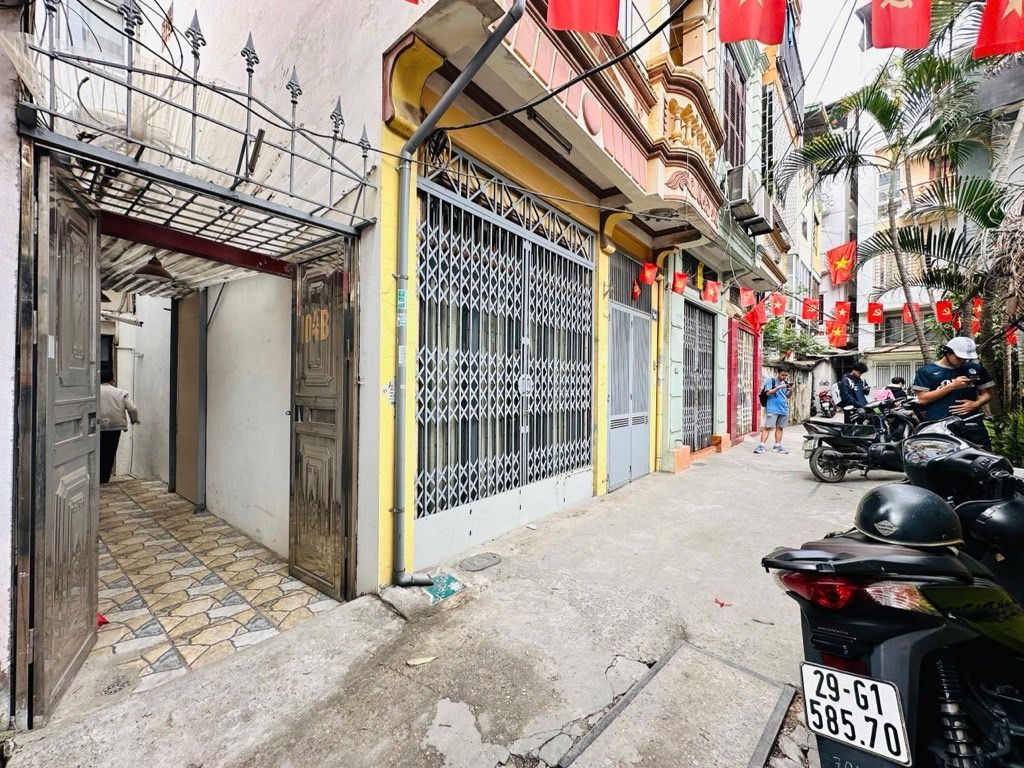 Bán nhà Thái Thịnh - diện tích 45m2 1 tầng - Ô Tô Đỗ Cửa - giá 2,99 tỷ