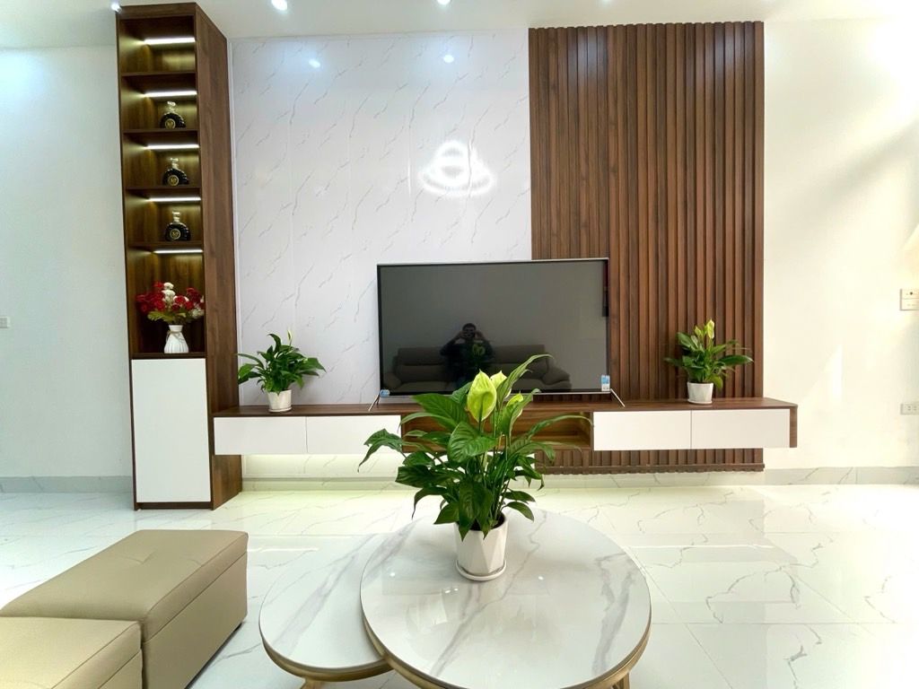 Bán nhà Ngõ Toàn Thắng - diện tích 40.6m2 4 tầng - Gần phố, ngõ thông - giá 12 tỷ