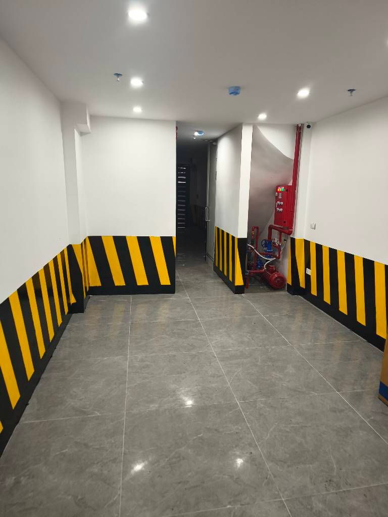 Bán nhà Nguyễn Đức Cảnh - diện tích 59m2 6 tầng - 2 mặt thoáng - giá 16,5 tỷ