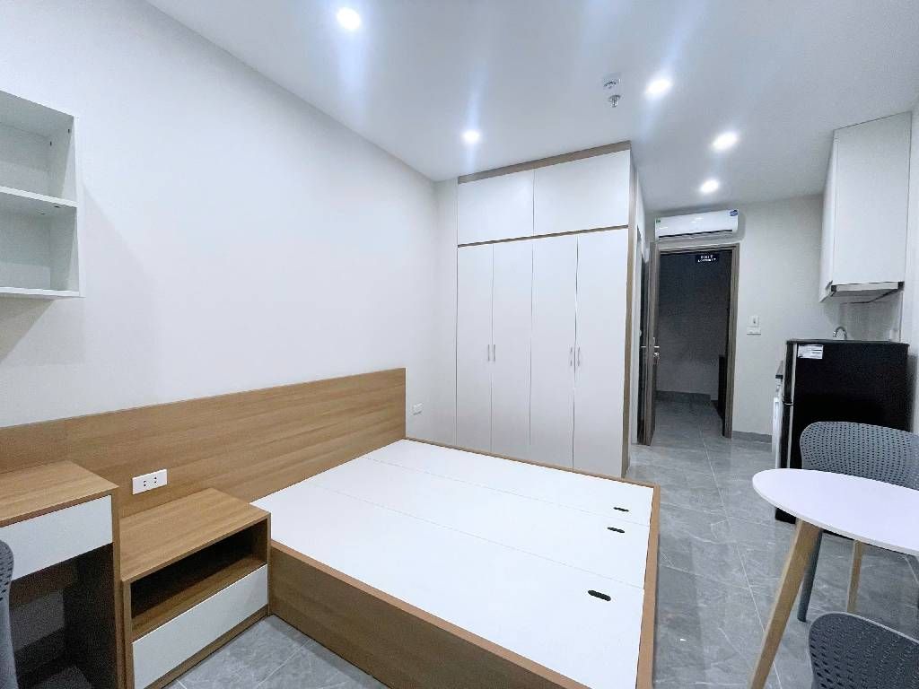 Bán nhà Thịnh Quang - diện tích 52m2 7 tầng - gần ô tô - giá 15,5 tỷ