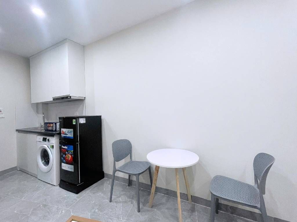 Bán nhà Thịnh Quang - diện tích 52m2 7 tầng - gần ô tô - giá 15,5 tỷ