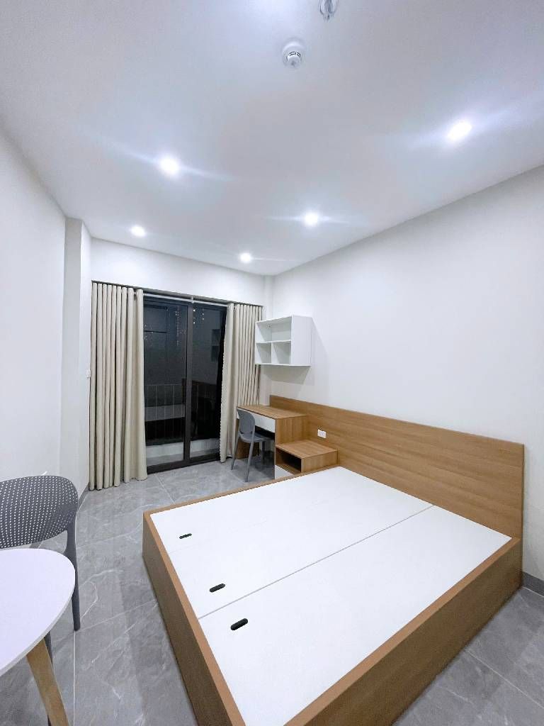 Bán nhà Thịnh Quang - diện tích 52m2 7 tầng - gần ô tô - giá 15,5 tỷ