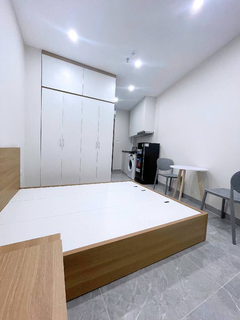 Bán nhà Thịnh Quang - diện tích 52m2 7 tầng - gần ô tô - giá 15,5 tỷ