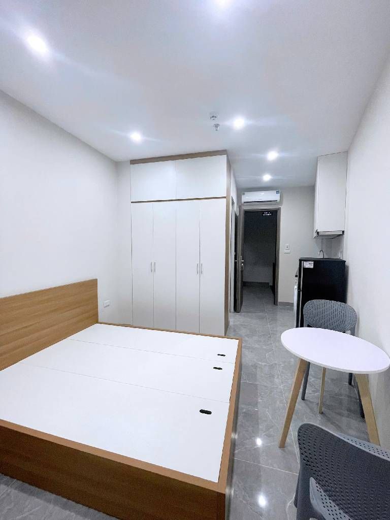 Bán nhà Thịnh Quang - diện tích 52m2 7 tầng - gần ô tô - giá 15,5 tỷ