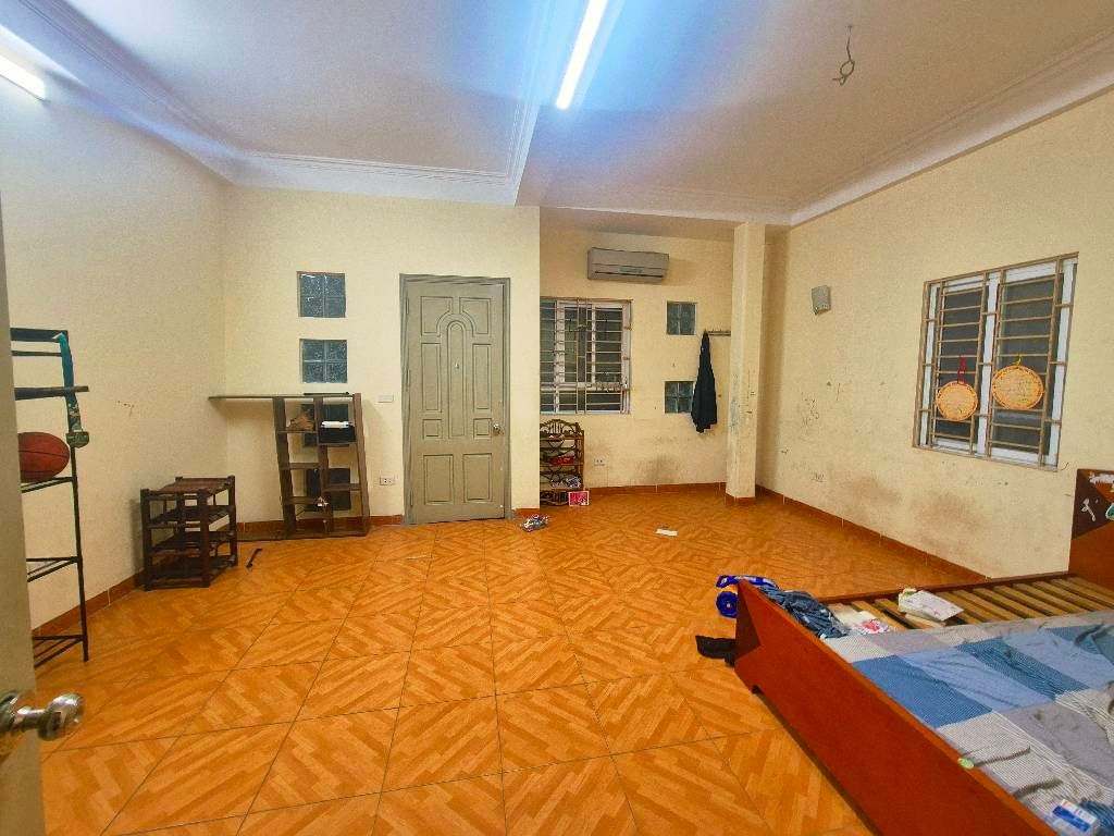 Bán nhà Quan Nhân - diện tích 40m2 4 tầng - LÔ GÓC 2 THOÁNG - giá 10,8 tỷ