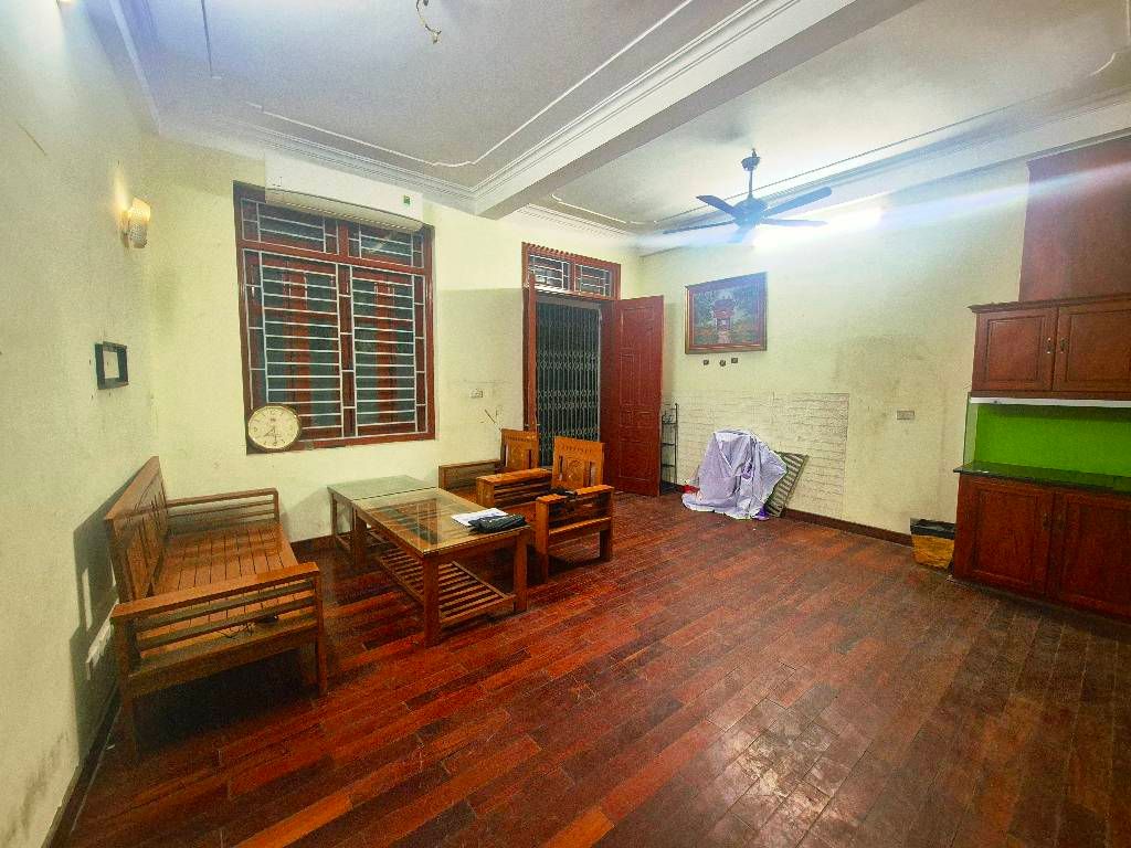 Bán nhà Quan Nhân - diện tích 40m2 4 tầng - LÔ GÓC 2 THOÁNG - giá 10,8 tỷ