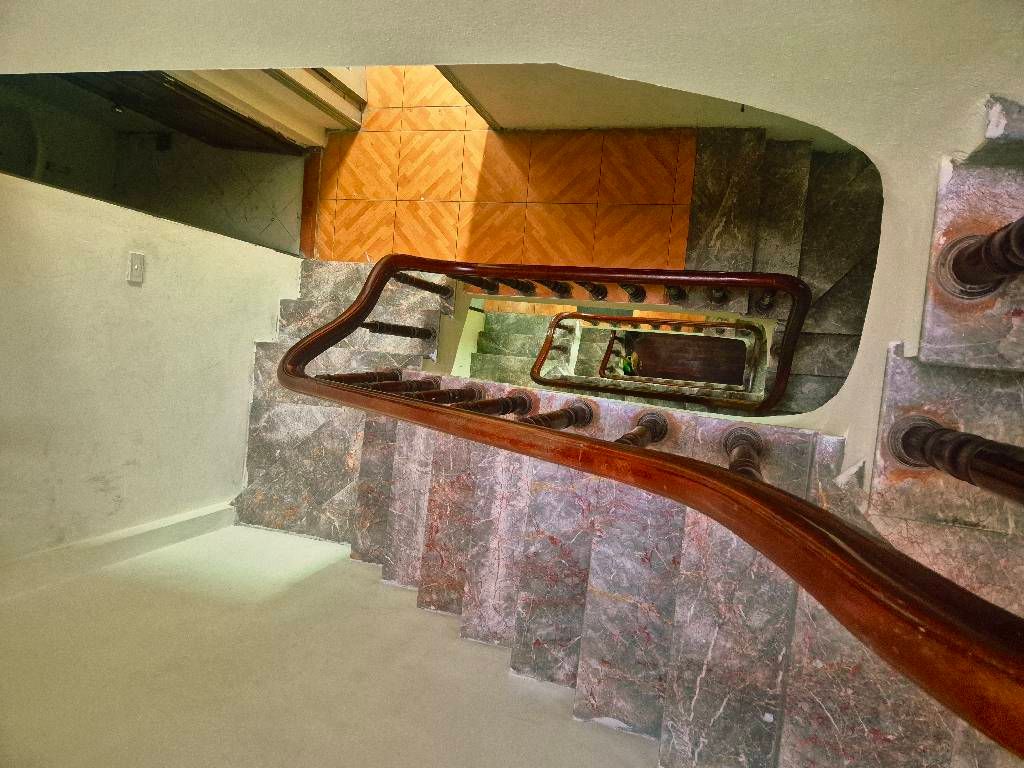 Bán nhà Quan Nhân - diện tích 40m2 4 tầng - LÔ GÓC 2 THOÁNG - giá 10,8 tỷ