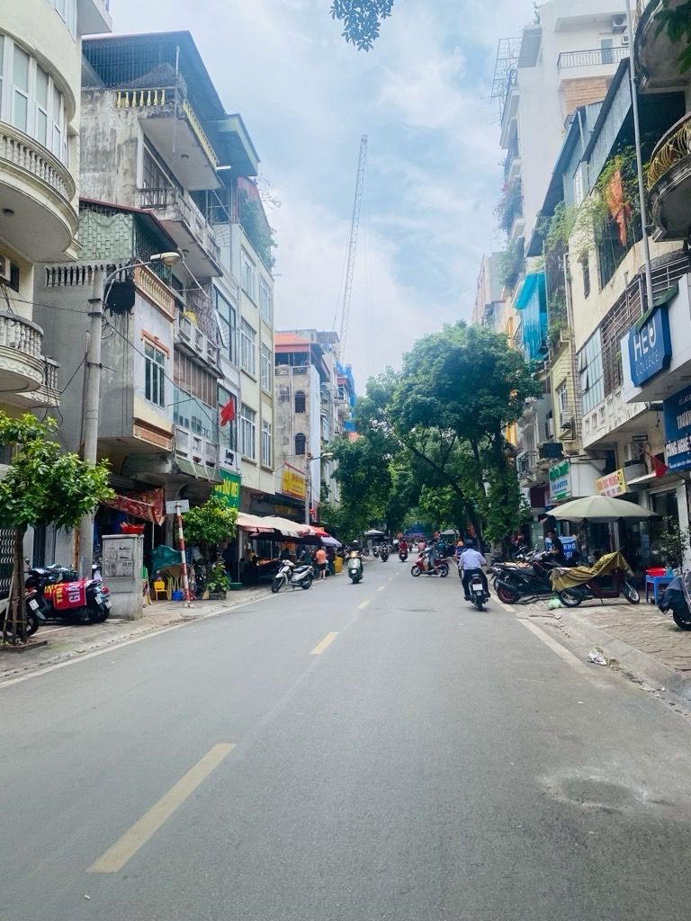 Bán nhà Đặng Trần Côn - diện tích 26m2 5 tầng - 2 mặt thoáng - giá 9,2 tỷ