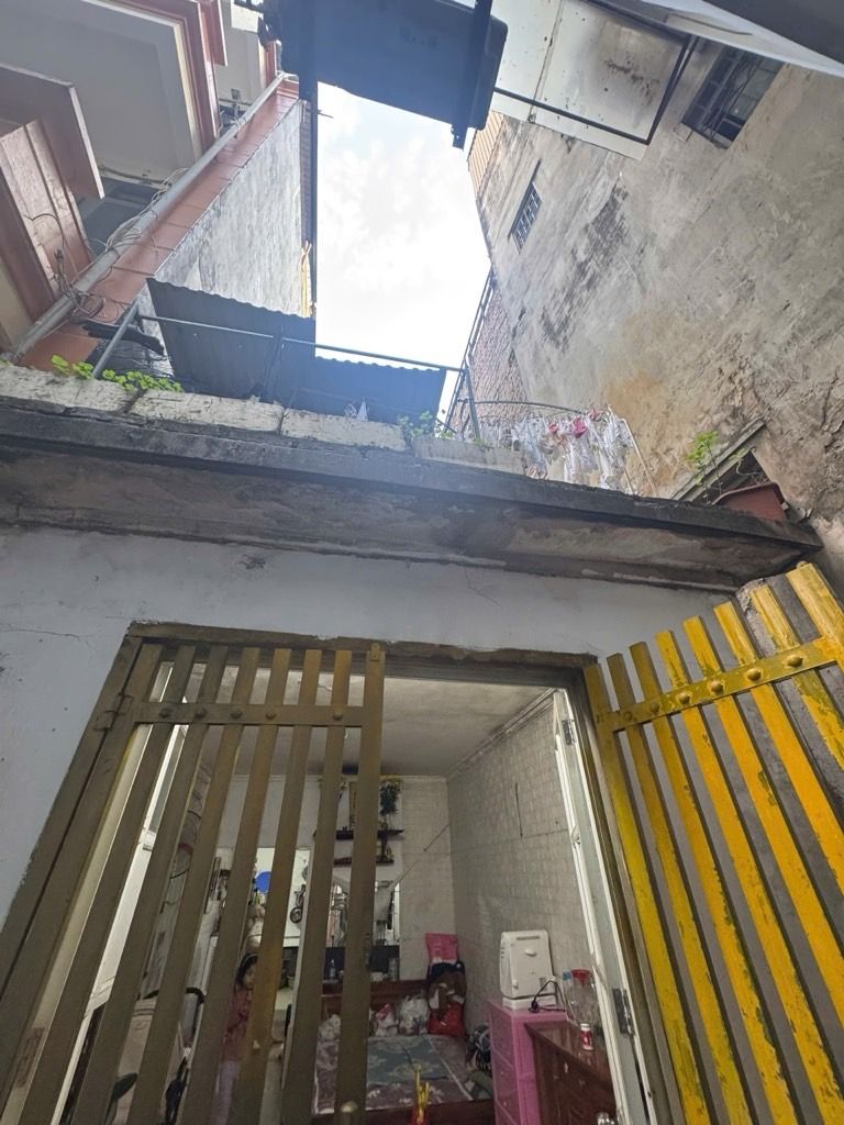 Bán nhà Chính Kinh - diện tích 37m2 2 tầng - giá 7,5 tỷ