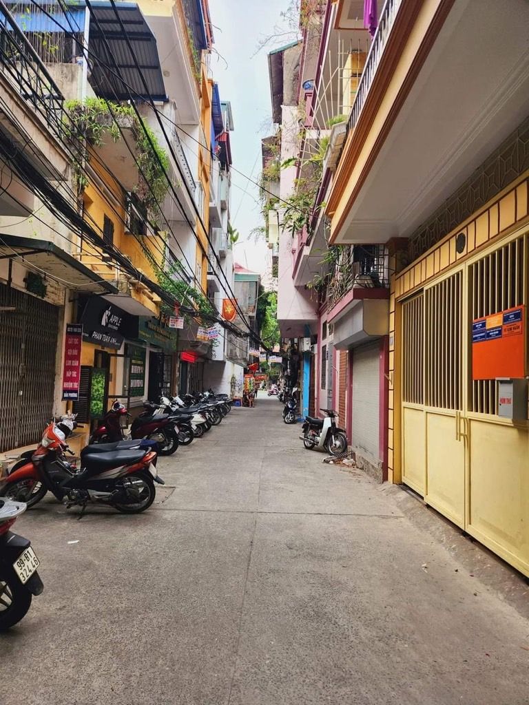 Bán nhà Thái Hà - diện tích 34m2 4 tầng - Ô tô tránh - giá 9,3 tỷ