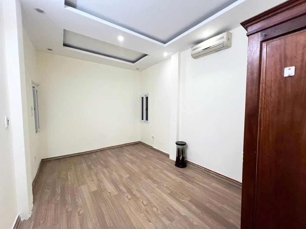 Bán nhà Thái Hà - diện tích 34m2 4 tầng - Ô tô tránh - giá 9,3 tỷ