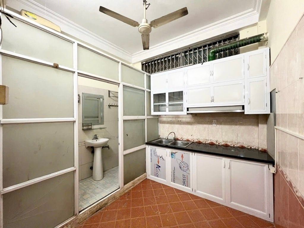 Bán nhà Thái Hà - diện tích 34m2 4 tầng - Ô tô tránh - giá 9,3 tỷ