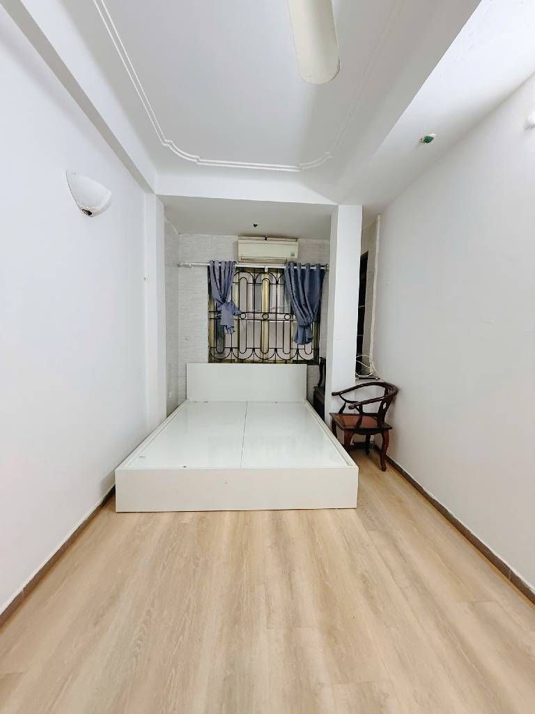 Bán nhà Lệnh Cư - diện tích 37.1m2 6 tầng - Nhà lô góc, kinh doanh nhỏ - giá 6,35 tỷ