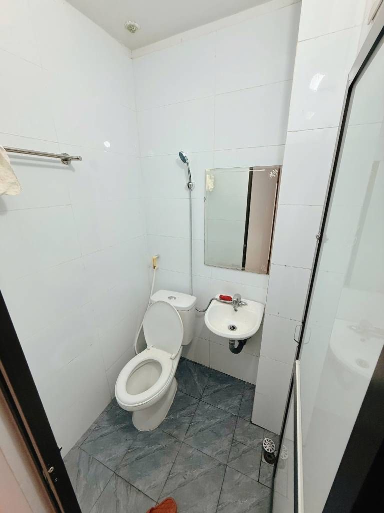 Bán nhà Lệnh Cư - diện tích 37.1m2 6 tầng - Nhà lô góc, kinh doanh nhỏ - giá 6,35 tỷ