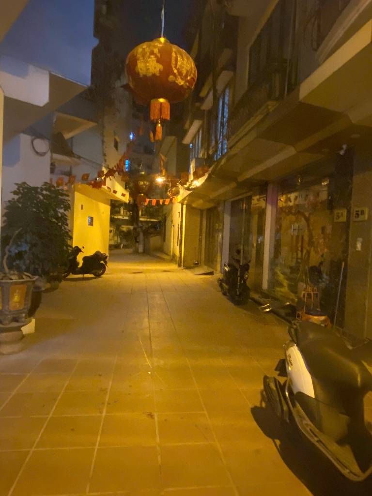 Bán nhà Trương Định - diện tích 32m2 4 tầng - ô tô tránh - giá 10,2 tỷ