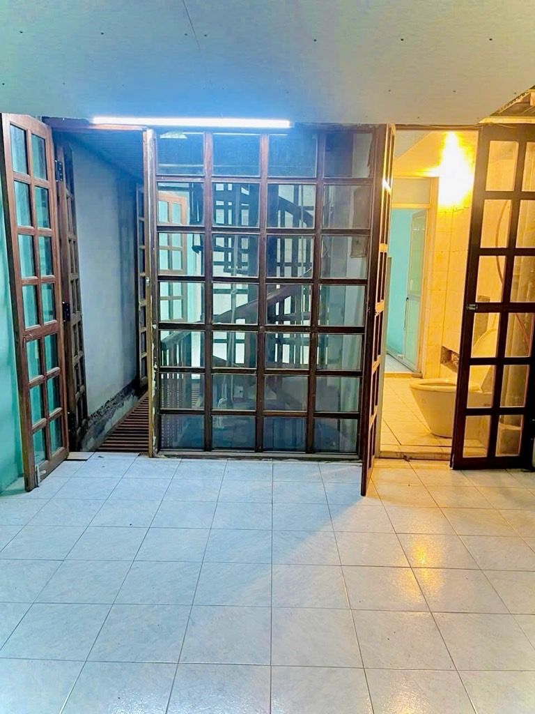 Bán nhà Tôn Thất Tùng - diện tích 35.2m2 8 tầng - Phân lô gần ô tô - giá 12 tỷ