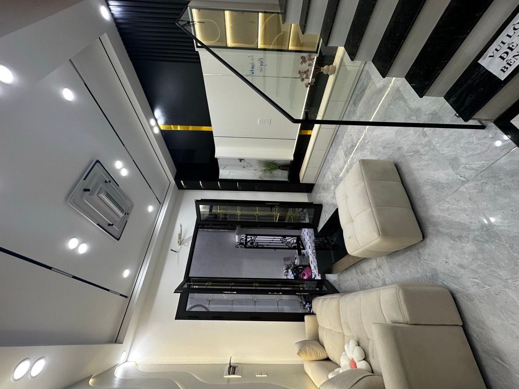 Bán nhà Lò Đúc - diện tích 35.5m2 5 tầng - LÔ GÓC 3 THOÁNG - FULL CÔNG NĂNG 8 PN - giá 12,26 tỷ