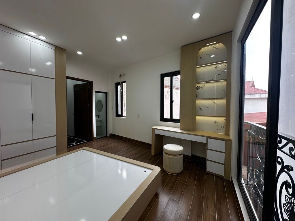 Bán nhà Lò Đúc - diện tích 35.5m2 5 tầng - LÔ GÓC 3 THOÁNG - FULL CÔNG NĂNG 8 PN - giá 12,26 tỷ