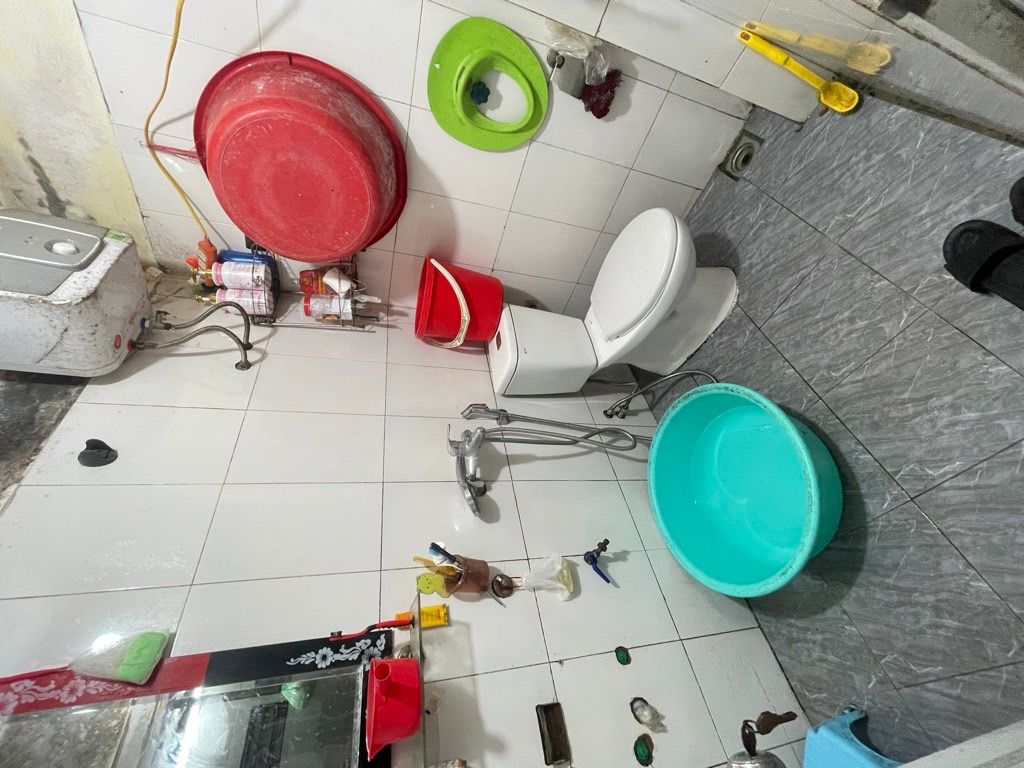 Bán nhà Lê Trọng Tân - diện tích 30m2 2 tầng - Lô góc 2 mặt ngõ - giá 2,4 tỷ