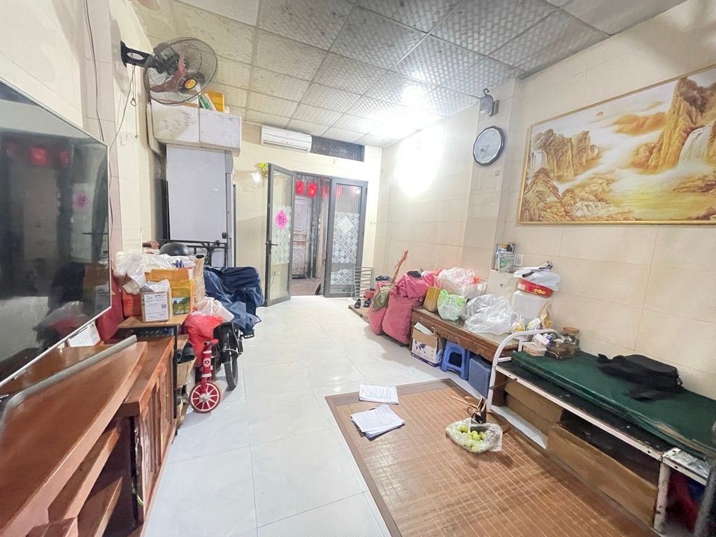 Bán nhà Lê Trọng Tân - diện tích 30m2 2 tầng - Lô góc 2 mặt ngõ - giá 2,4 tỷ