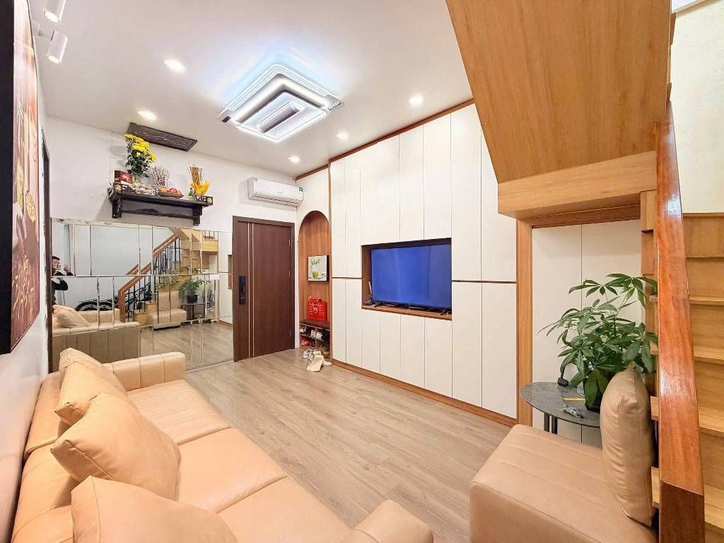 Bán nhà Hồ Đắc Di - diện tích 36m2 4 tầng - Duplex, cho thuê cực đỉnh - giá 6,4 tỷ