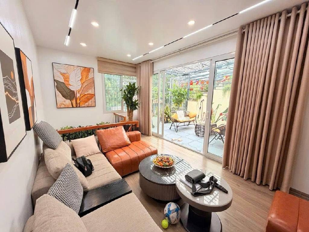 Bán nhà Hồ Đắc Di - diện tích 36m2 4 tầng - Duplex, cho thuê cực đỉnh - giá 6,4 tỷ