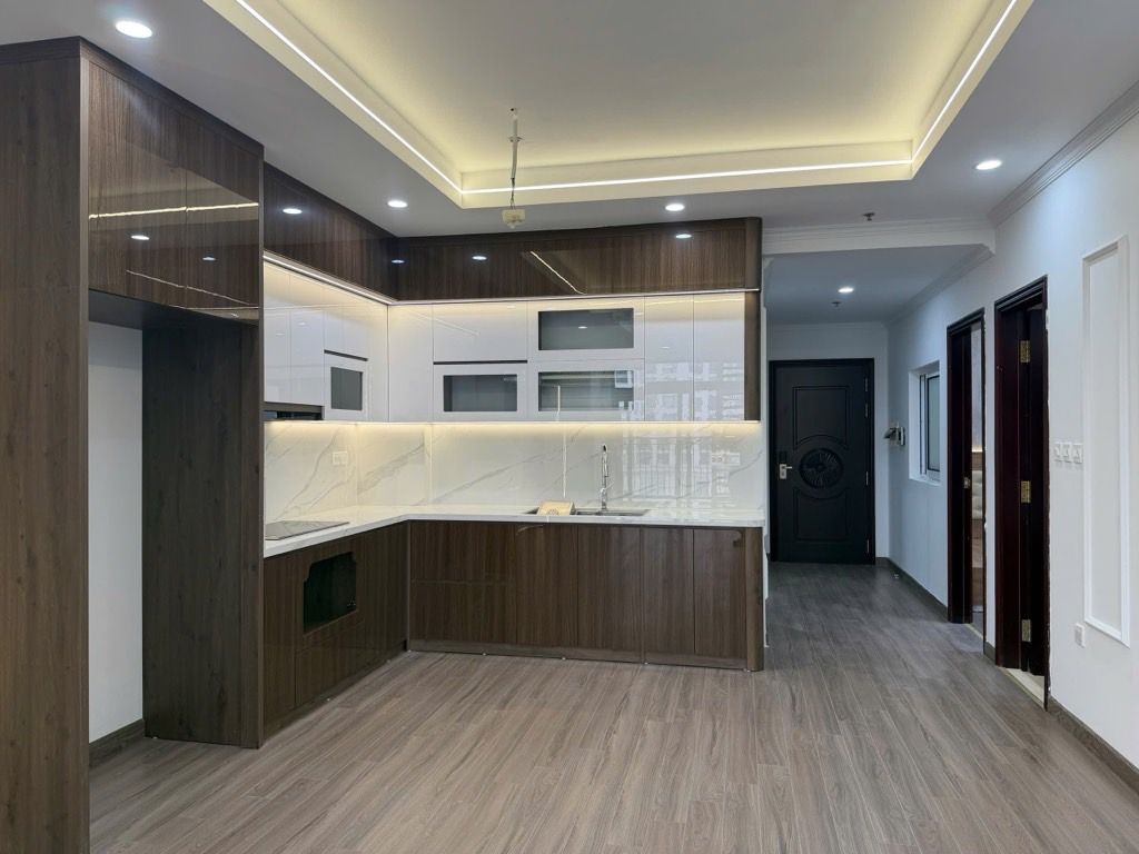 Bán căn hộ Nguyễn Trãi - diện tích 103.8m2 1 tầng - Căn hộ cao cấp Royal - giá 15,8 tỷ