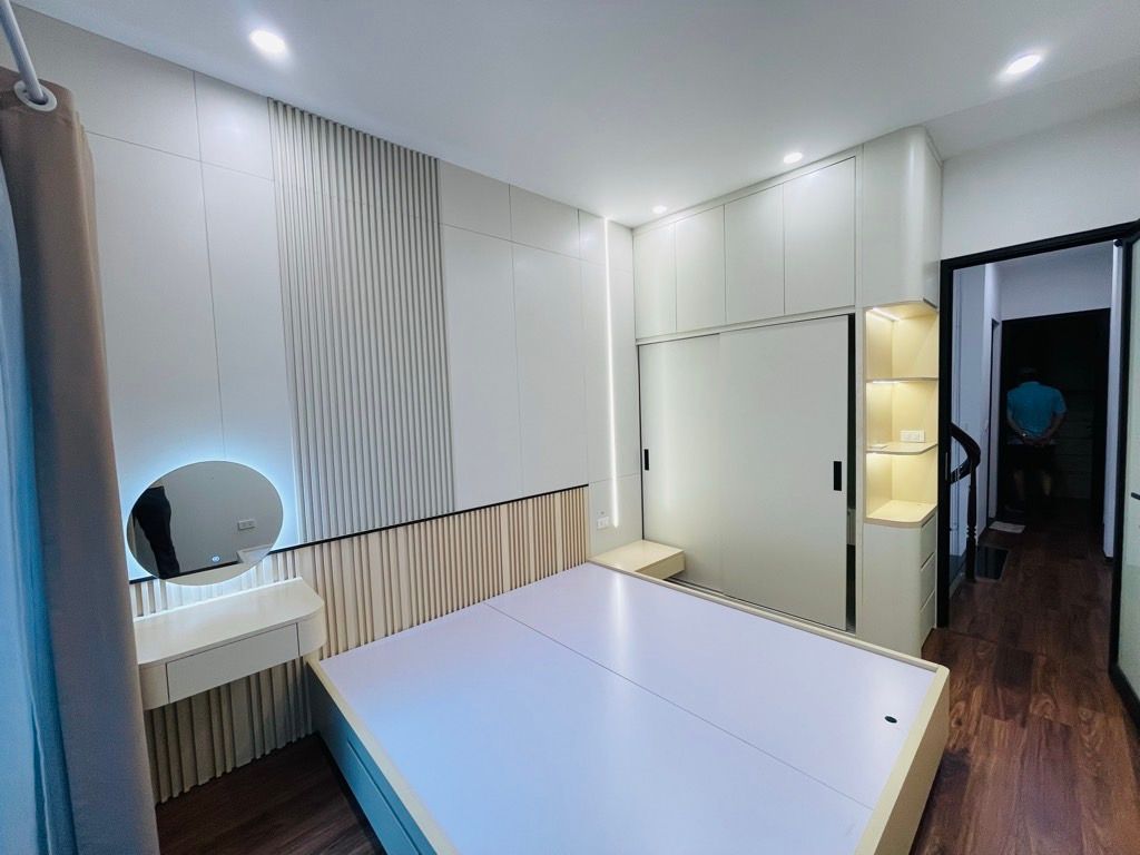 Bán nhà Ngõ Chợ Khâm Thiên - diện tích 41m2 4 tầng - Nhà mới đẹp, đầy đủ nội thất cực xịn - giá 12,6 tỷ