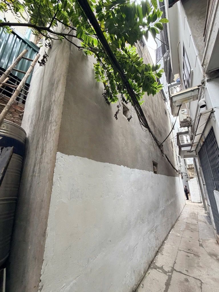 Bán nhà Minh Khai - diện tích 44.4m2 2 tầng - Ngõ thông - giá 9 tỷ