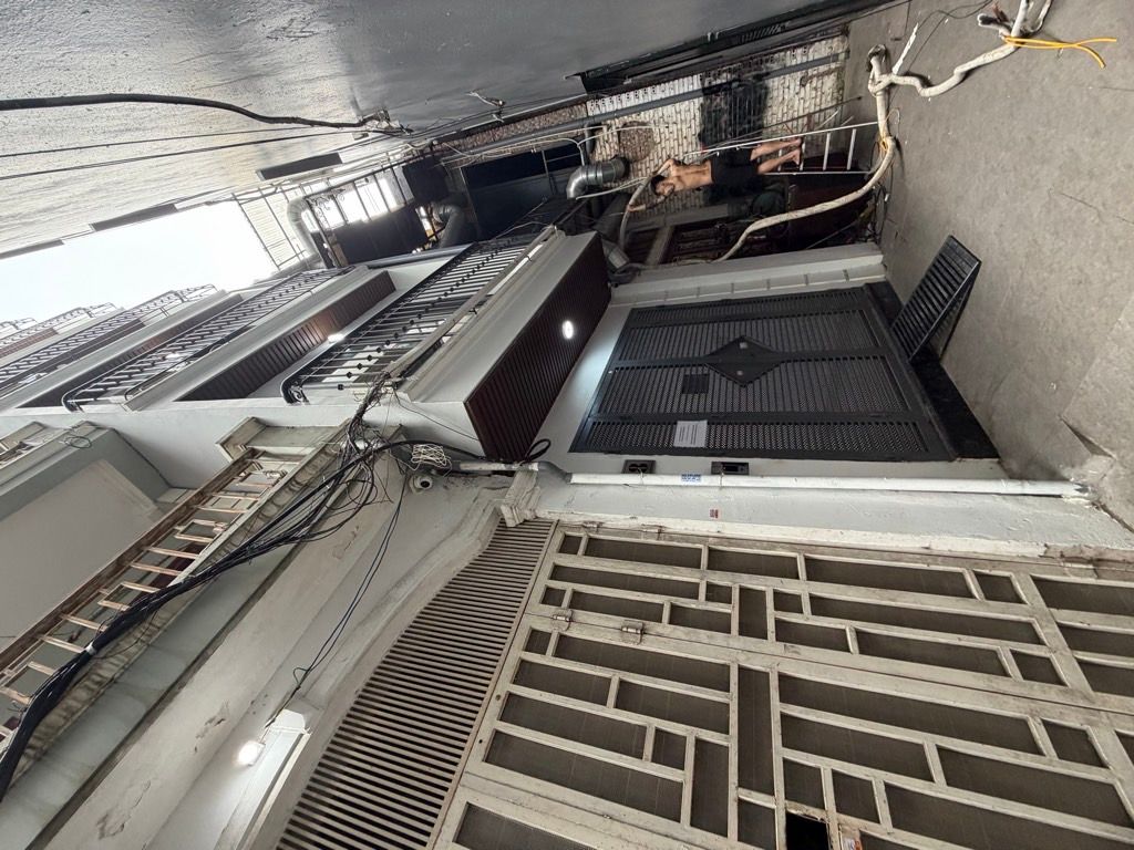 Bán nhà Trung Liệt - diện tích 46,2m2 7 tầng - Ngõ cụt - giá 16,5 tỷ