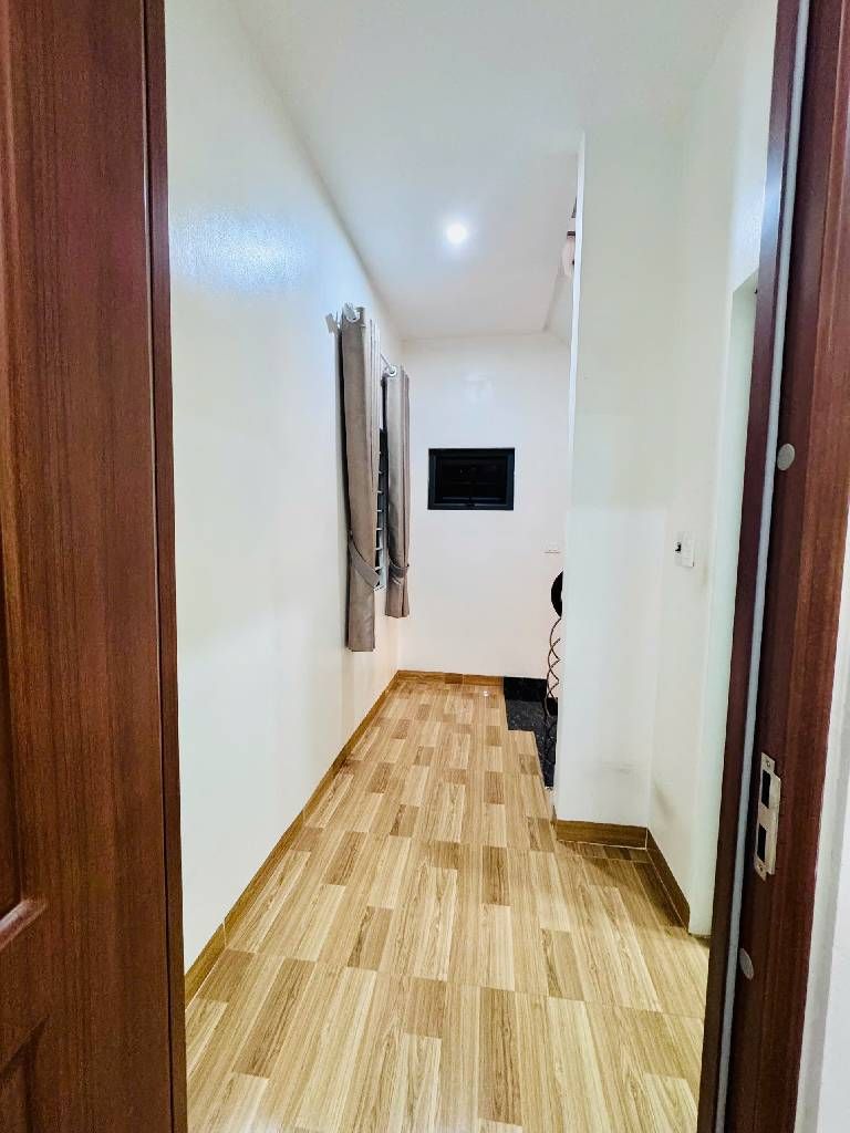 Bán nhà Hào Nam - diện tích 31m2 4 tầng - Vị trí siêu đẹp gần Ga Cát Linh - giá 10,96 tỷ