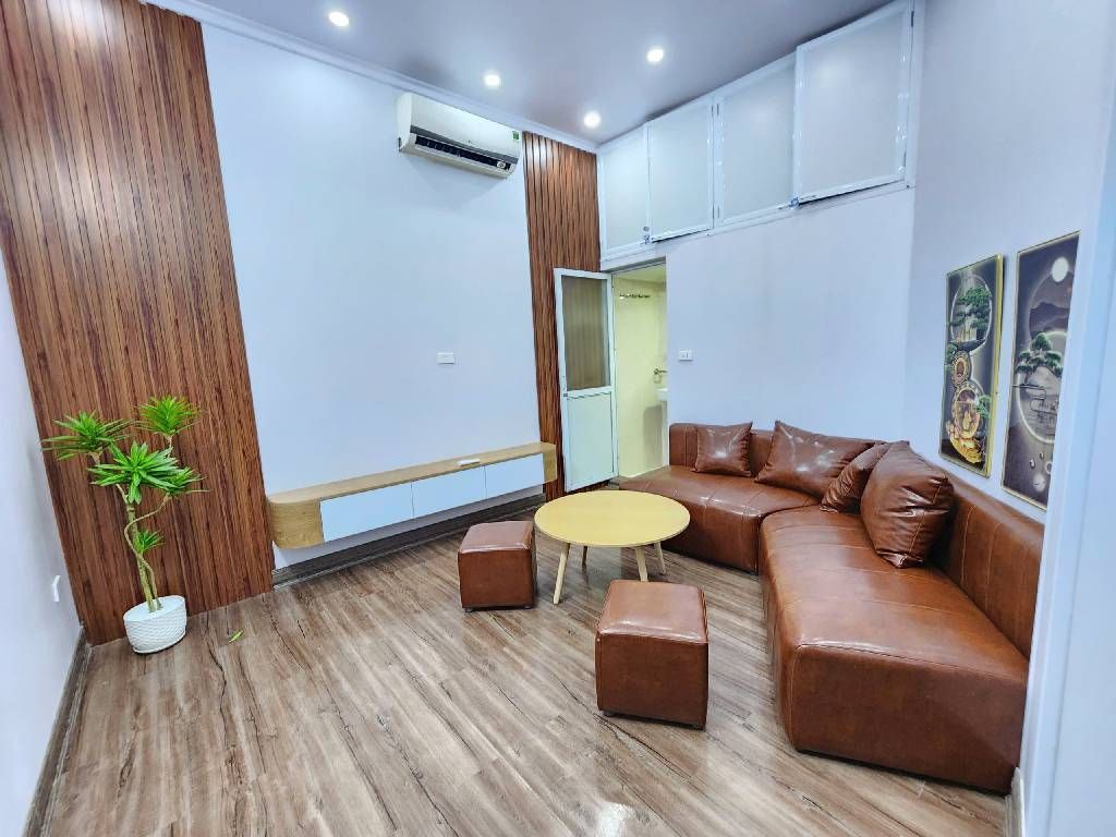 Bán nhà Gốc Đề - diện tích 34,3m2 3 tầng - nhà đẹp full nội thất - giá 6,2 tỷ