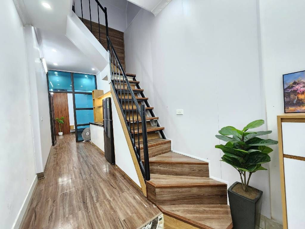 Bán nhà Gốc Đề - diện tích 34,3m2 3 tầng - nhà đẹp full nội thất - giá 6,2 tỷ