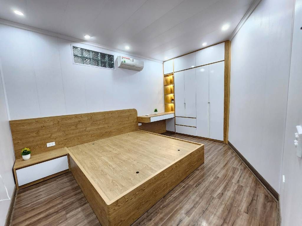 Bán nhà Gốc Đề - diện tích 34,3m2 3 tầng - nhà đẹp full nội thất - giá 6,2 tỷ