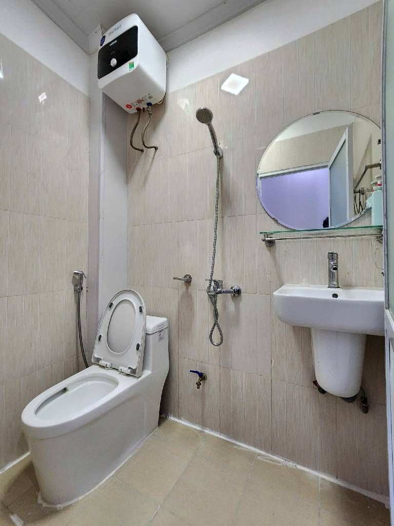 Bán nhà Gốc Đề - diện tích 34,3m2 3 tầng - nhà đẹp full nội thất - giá 6,2 tỷ