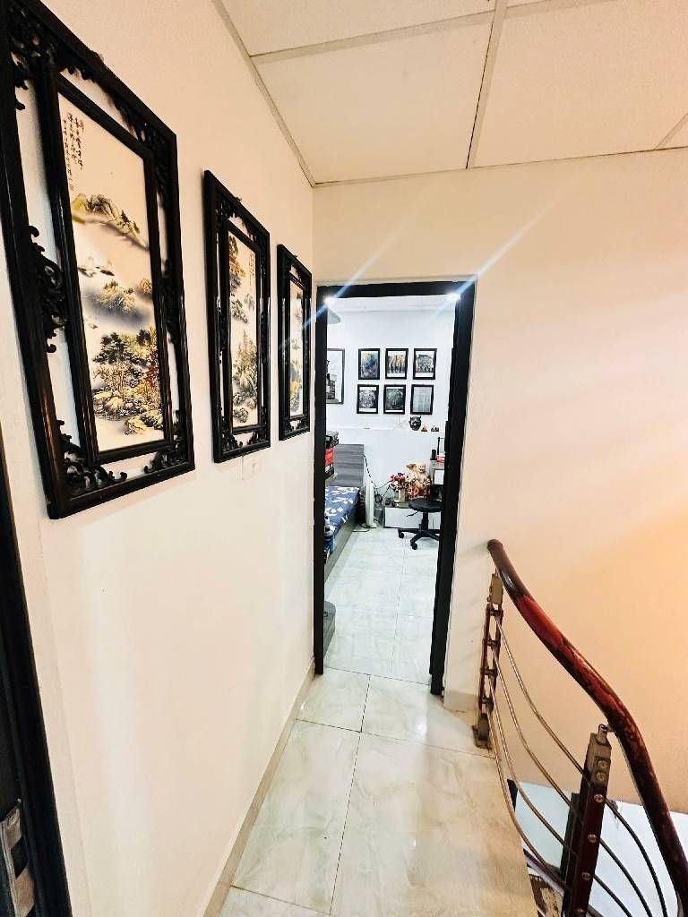 Bán nhà Tân Khai - diện tích 27m2 2 tầng - Ô tô đỗ cổng - giá 2,6 tỷ