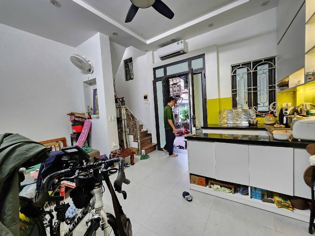 Bán nhà Trương Định - diện tích 24m2 4 tầng - Ô tô tránh - giá 5,25 tỷ