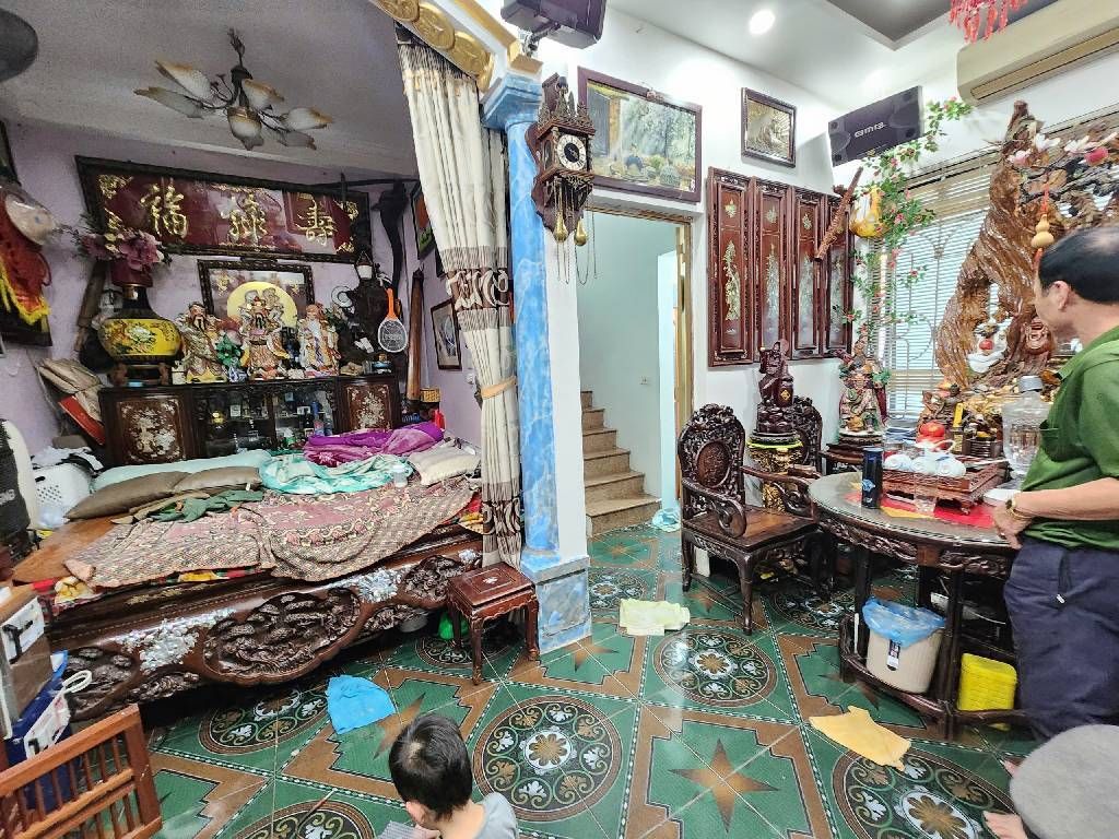 Bán nhà Trương Định - diện tích 24m2 4 tầng - Ô tô tránh - giá 5,25 tỷ