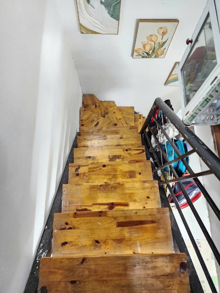 Bán nhà Tân Mai - diện tích 21m2 3 tầng - Ô tô đỗ gần - giá 2,55 tỷ