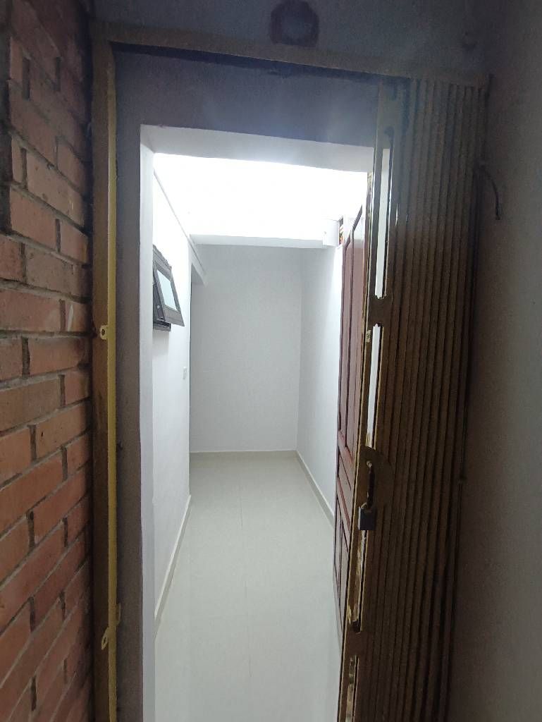 Bán nhà Nguyễn Chí Thanh - diện tích 45m2 1 tầng - Nhà tập thể mới đẹp - giá 4,5 tỷ