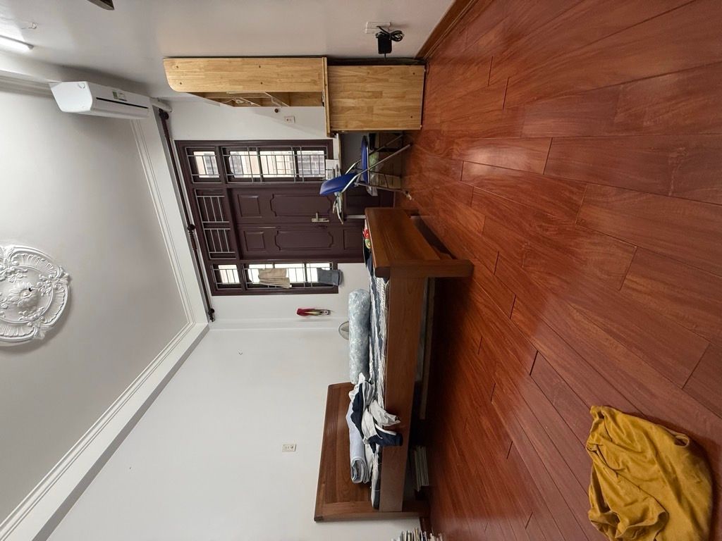 Bán nhà Hoàng Mai - diện tích 41m2 6 tầng - Ngõ ba gác, sát ô tô - giá 10,95 tỷ