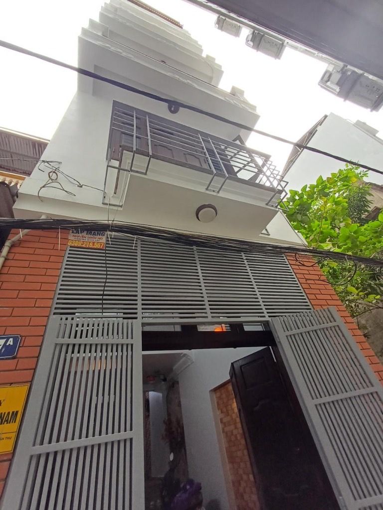 Bán nhà Hoàng Mai - diện tích 41m2 6 tầng - Ngõ ba gác, sát ô tô - giá 10,95 tỷ