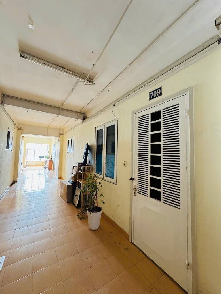 Bán nhà Chung Cư Đồng Tàu - diện tích 53m2 7 tầng - Nhà đẹp 2 ngủ cạnh quận ủy Hoàng Mai - giá 4,3 tỷ