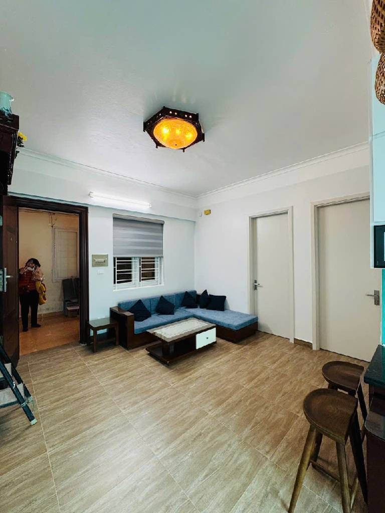 Bán nhà Chung Cư Đồng Tàu - diện tích 53m2 7 tầng - Nhà đẹp 2 ngủ cạnh quận ủy Hoàng Mai - giá 4,3 tỷ