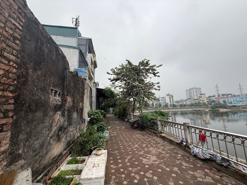 Bán nhà Nguyễn Xiển - diện tích 79m2 1 tầng - ô tô qua nhà - giá 14,85 tỷ