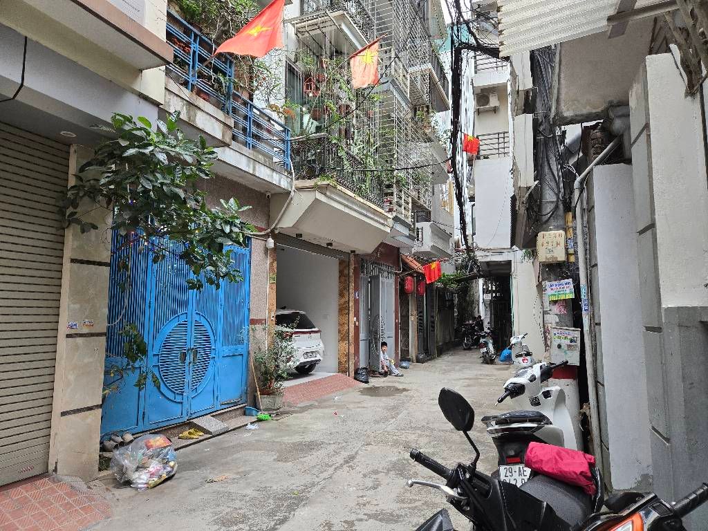 Bán nhà Hoàng Mai - diện tích 41m2 4 tầng - Ô tô tránh - giá 17,8 tỷ