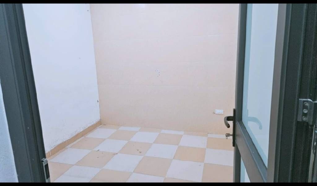 Bán nhà Nguyên Hồng - diện tích 52m2 1 tầng - Kinh doanh - giá 4,8 tỷ