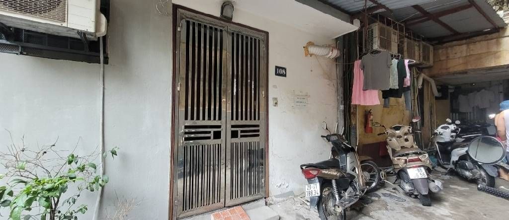 Bán nhà Nguyên Hồng - diện tích 52m2 1 tầng - Kinh doanh - giá 4,8 tỷ